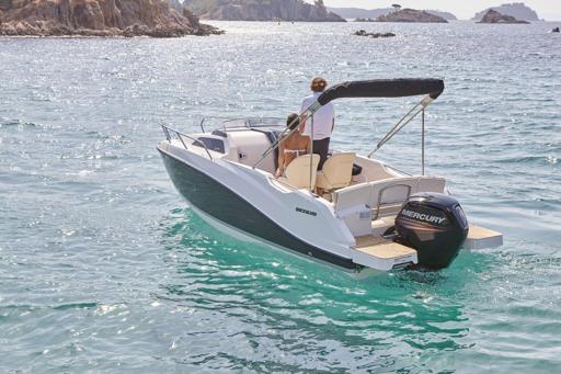 Quicksilver Activ 555 Cabin Performance et Sécurité