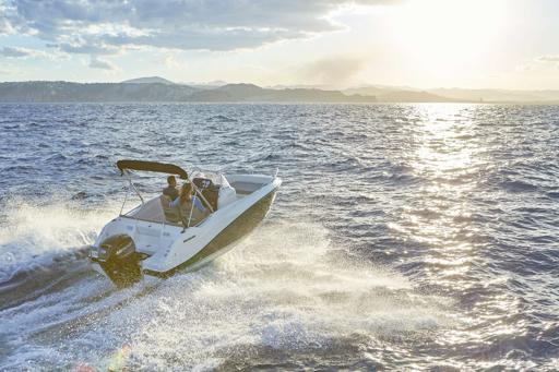 Quicksilver Activ 555 Open Performance en Mer