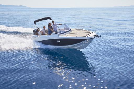 Quicksilver Activ 675 Sundeck Performance et motorisation