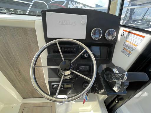 Quicksilver Activ 705 Pilothouse Caractéristiques Techniques