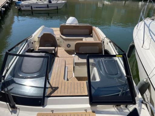 Quicksilver Activ 755 Cruiser Motorisation du Activ 755 Cruiser