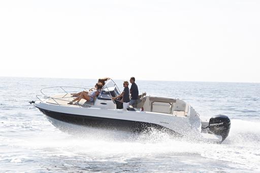 Quicksilver Activ 805 Sundeck Performances du Quicksilver Activ 805 Sundeck