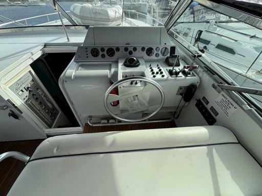 Ferretti Altura 47 Équipements de Pont et Sécurité