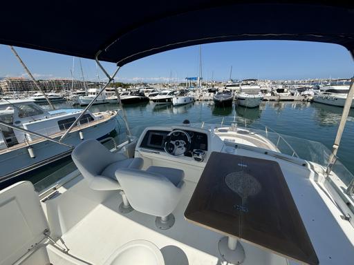 Beneteau Antares 13.80 Services offerts par BENETEAU