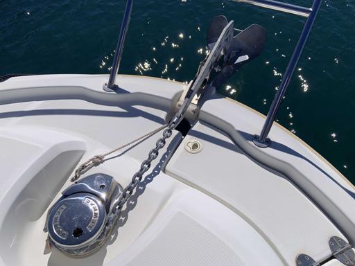 Beneteau Antares 8 Confort et Aménagements Intérieurs