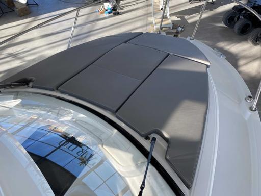 Beneteau Antares 8 OB V2 Équipements et options disponibles