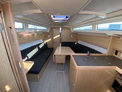 Bavaria Bavaria 34 Cruiser Design intérieur et espace de vie