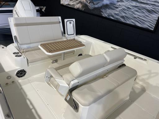 Boston Whaler Boston Whaler 280 Outrage Performances et Caractéristiques du Boston Whaler 280 Outrage