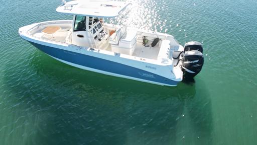 Boston Whaler Boston Whaler 320 Outrage Performance du Boston Whaler 320 Outrage