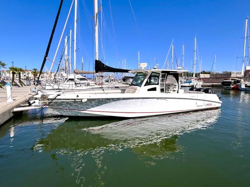 Boston Whaler Boston Whaler 370 Outrage Performances et Motorisation du Boston Whaler 370 Outrage