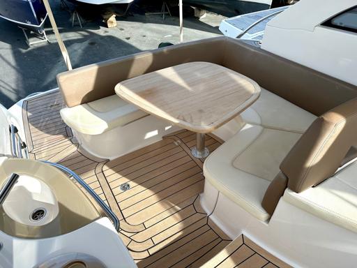 Sessa Marine C32 Intérieur et Confort