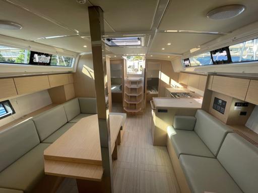 Bavaria C42 Design et Aménagement