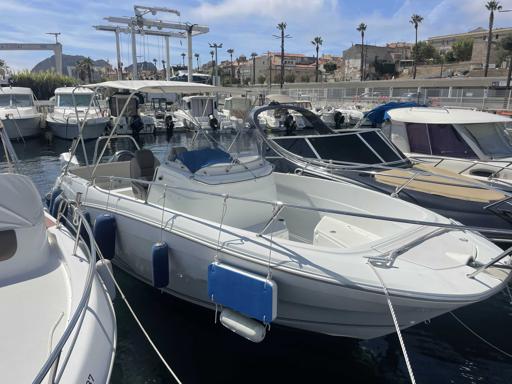 Jeanneau Cap Camarat 7.5 CC Serie 2 Essai Jeanneau <a title="Cap Camarat 7.5 WA Série 2 à vendre" href="/bateaux/jeanneau/cap-camarat-7.5-wa-serie-2">Cap Camarat 7.5 WA Série 2</a>