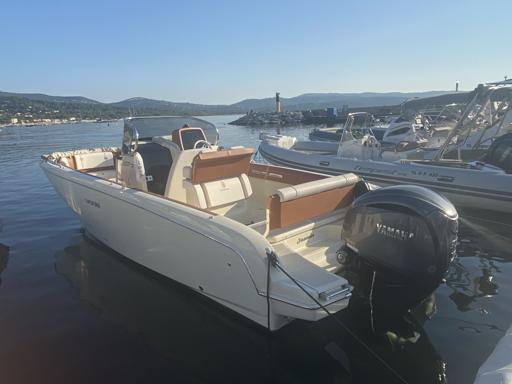 Invictus Capoforte CX 240 Performances du Bateau