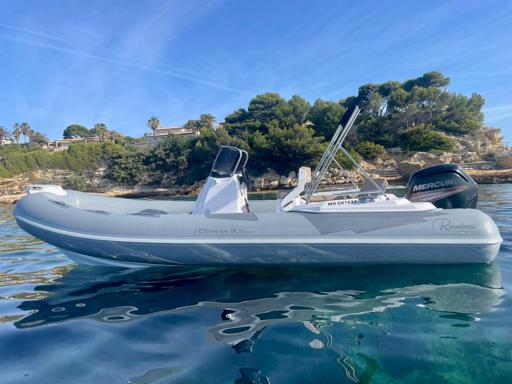 Ranieri Cayman 19 S Performance et Utilisation en Mer