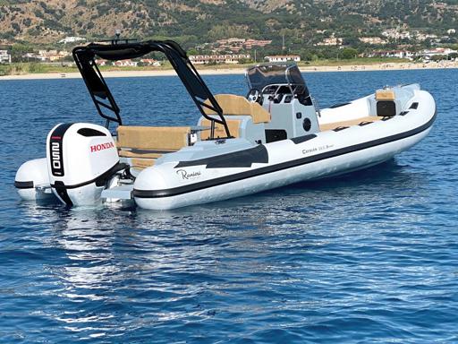 Ranieri Cayman 26 Sport Design et Confort à Bord