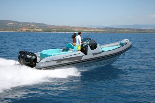 Ranieri Cayman 27.0 Sport Touring Équipements Standard du Bateau