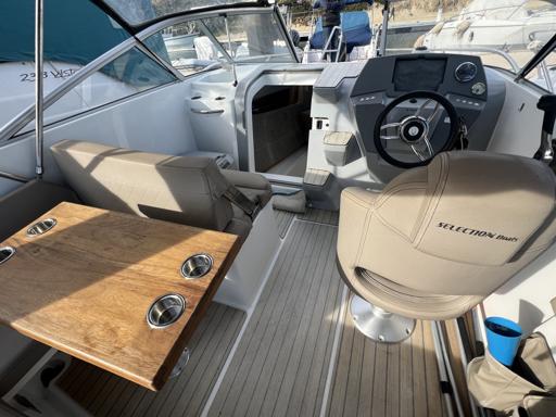 Selection Boats Cruiser 22 Cruiser CR22 Anniversaire - Un Design Élégant et Sophistiqué