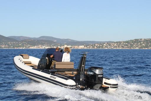 Brig Eagle 8 Performance et Dynamisme en Mer