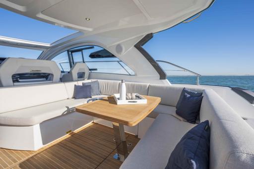 Beneteau Gran Turismo 41 Design Extérieur