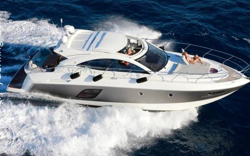 Beneteau Gran Turismo 49 Espaces Extérieurs et Divertissement