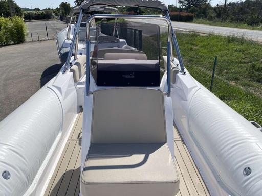 MV Marine MV Marine 25 GT Essai MV Marine 25 GT : Style et confort