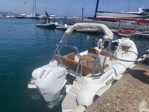 Zodiac <a title="Medline 6.8 à vendre" href="/bateaux/zodiac/medline-6.8">Medline 6.8</a> Neo Configuration et aménagement du Zodiac <a title="Medline 6.8 à vendre" href="/bateaux/zodiac/medline-6.8">Medline 6.8</a>