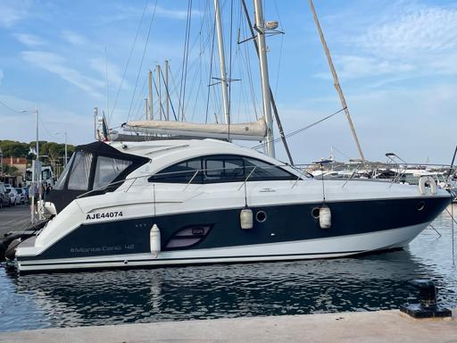 Beneteau <a title="Monte Carlo 42 à vendre" href="/bateaux/beneteau/monte-carlo-42">Monte Carlo 42</a> HT Les services exclusifs de Bénéteau