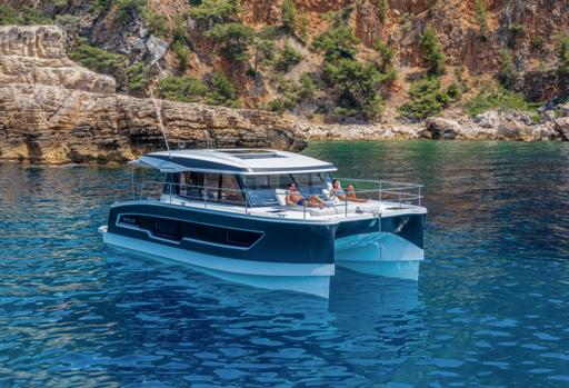 Fountaine Pajot My 4 S Performance et Motorisation