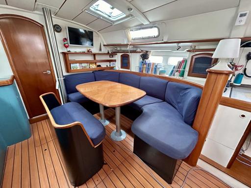 Beneteau Oceanis 411 Confort à Bord