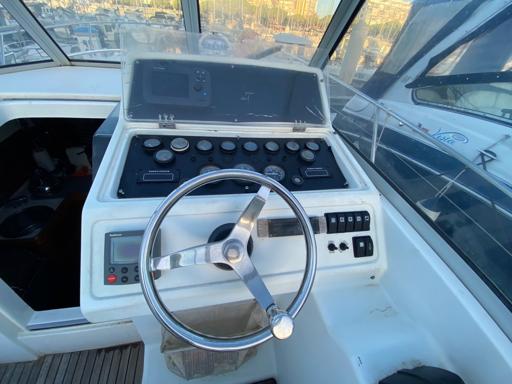 Beneteau Ombrine 900 Motorisation et équipement