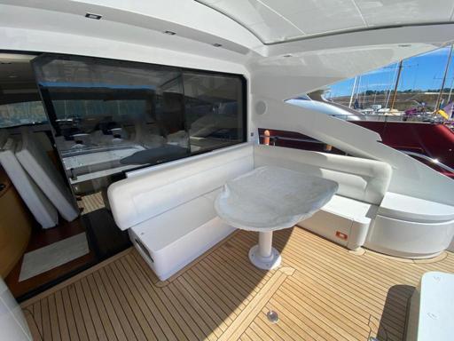 Pershing Pershing 64 Conditions de Location du Pershing 64