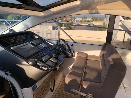 Sunseeker Portofino 48 Électronique à Bord