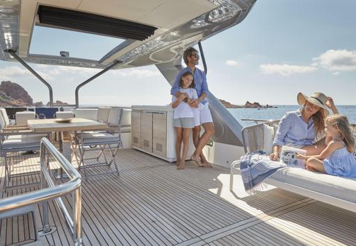 Jeanneau Prestige 690 Fly Agencement Intérieur du Yacht