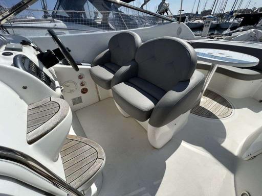 Sessa Marine S32 Confort et Équipements à Bord