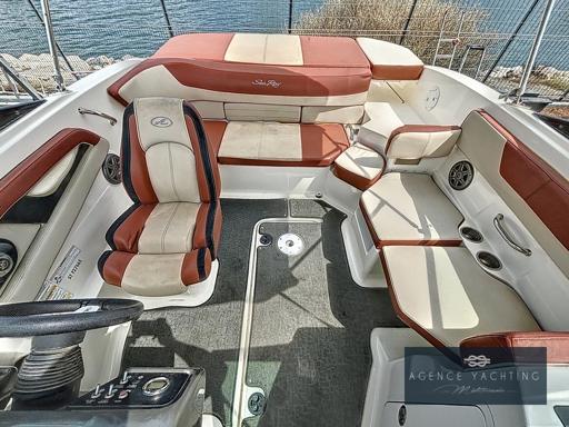 Sea Ray Sea Ray 190 SPX Options de personnalisation disponibles