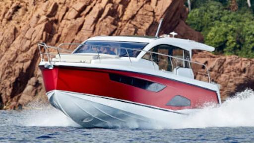 Sealine Sealine C335 Présentation du SEALINE C335v : Équilibre entre Puissance et Élégance