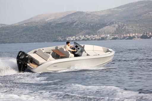 Rand Boats Source 22 Aménagement et confort à bord