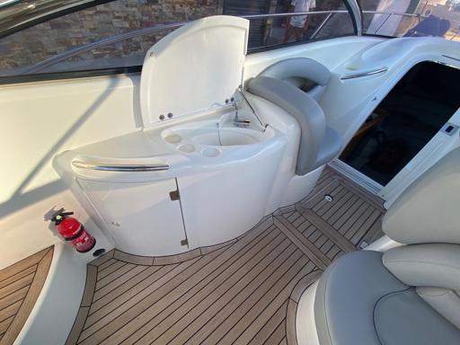 Sunseeker Superhawk 40 Confort et Luxe à Bord