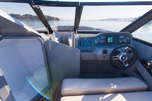 Rand Boats Supreme 27 Confort et Aménagements Intérieurs